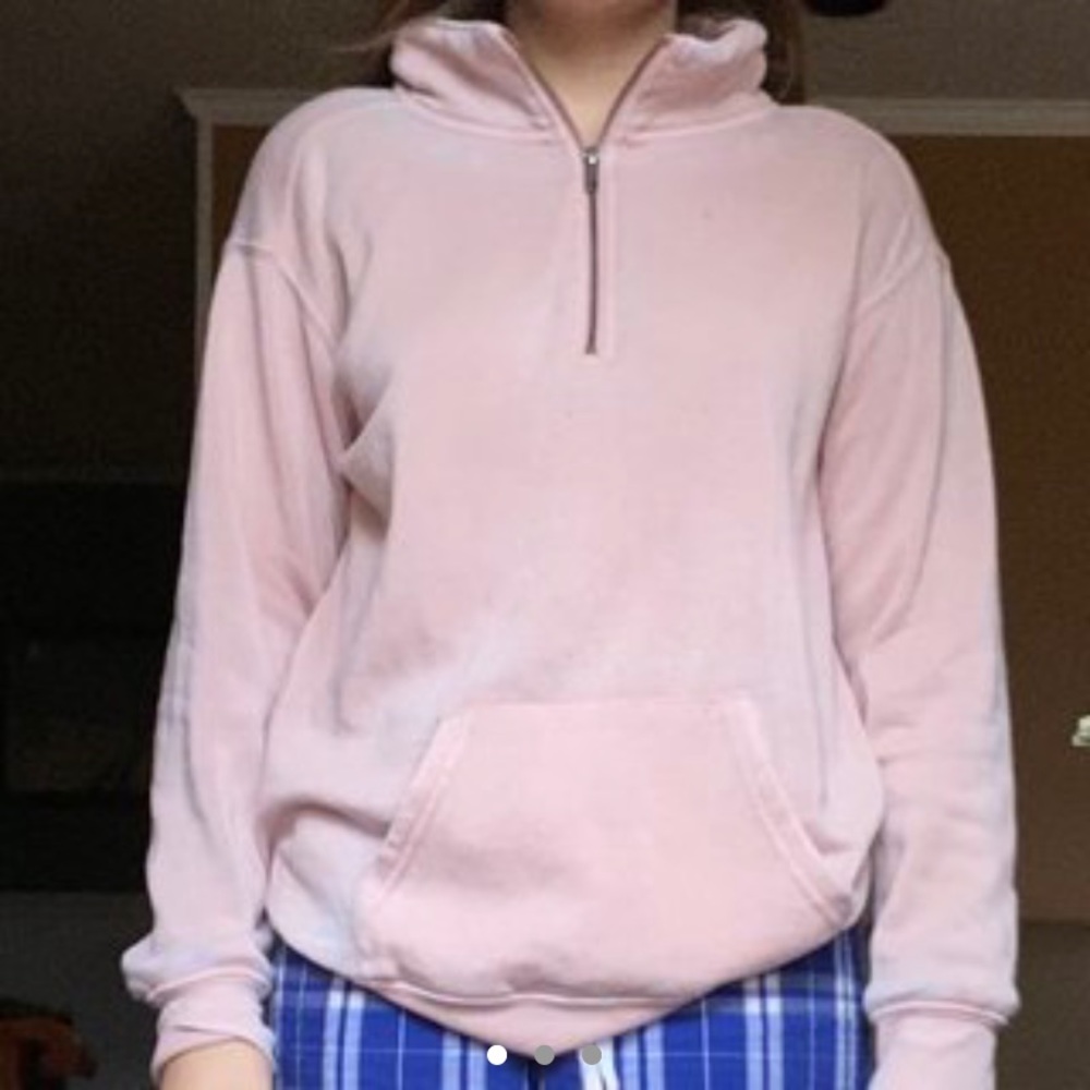 “Ocean Drive Quarter Zip Pullover”